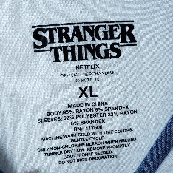 3/$25 NETFLIX Stranger Things Raglan Tee Shirt XL - Picture 3 of 5